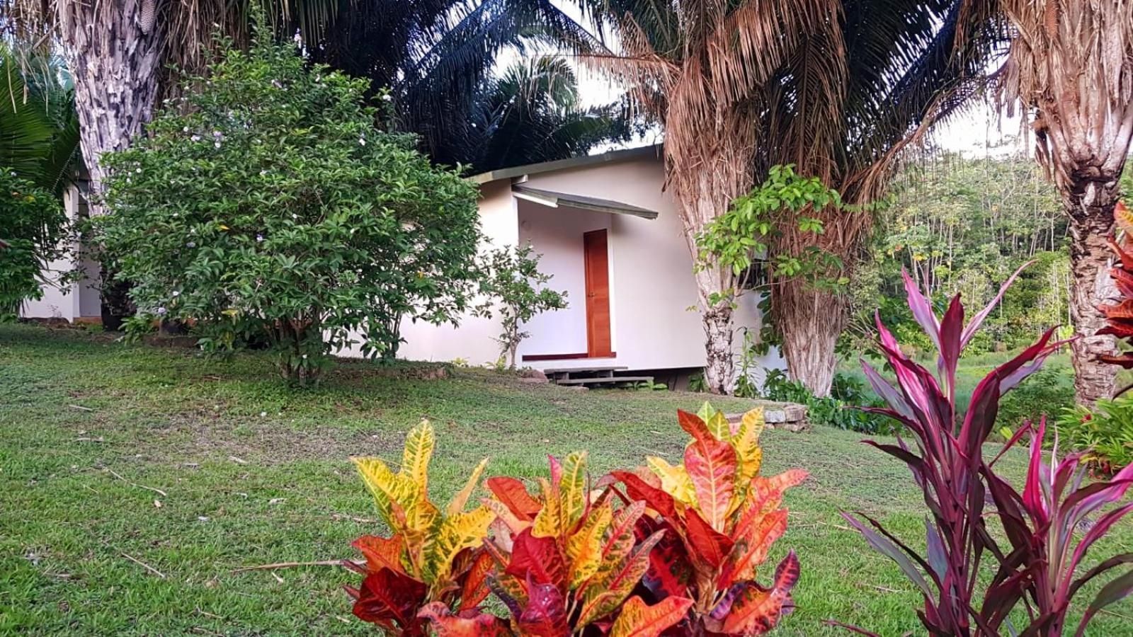 Lagoon Village B&B Y Spa Tarapoto Ngoại thất bức ảnh